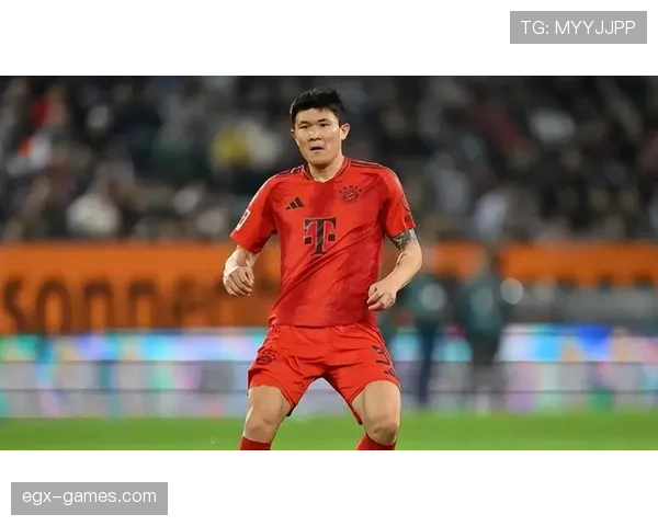 金玟哉在拜仁更衣室角色逐渐稳固，防守表现稳健备受期待